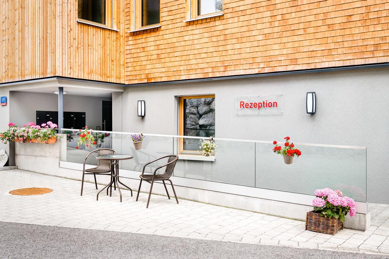 Damuels Appartements ภายนอก รูปภาพ